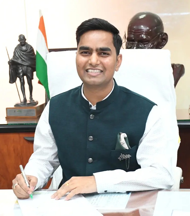 sangh-priya-IAS